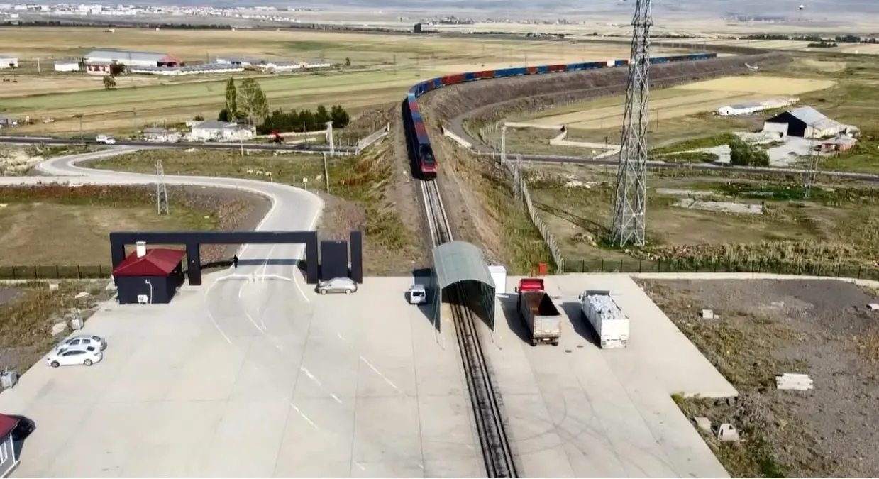 kars demiryolu ile kuresel ticaret artiyor yBhAfOTi