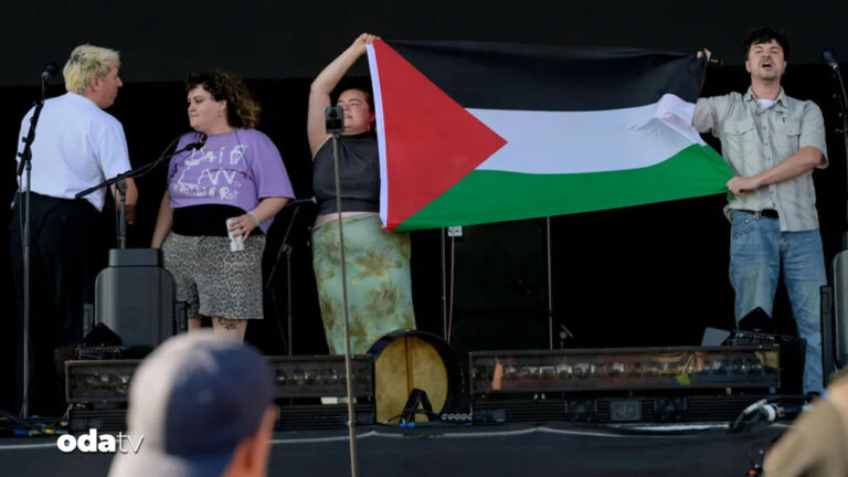 victorious-festivalinde-filistin-sansuru-krizi-8PWtGpkq.jpg