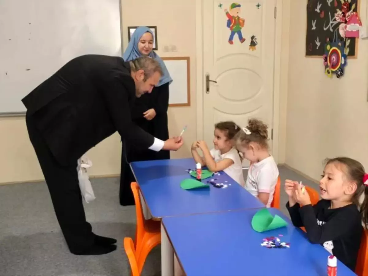 baskan dilsiz egitim kurumlarini ziyaret etti K6R6FEvK