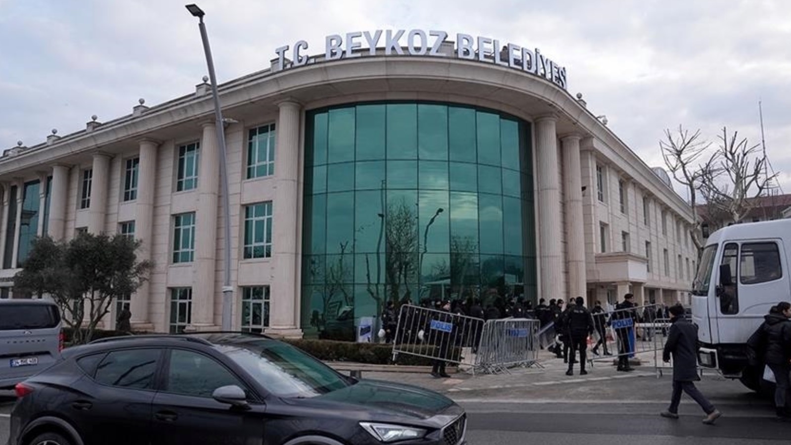 beykoz belediye baskanvekilinden sonra iki meclis uyesi daha istifa etti chp cogunlugu kaybetti mGSrGkvG