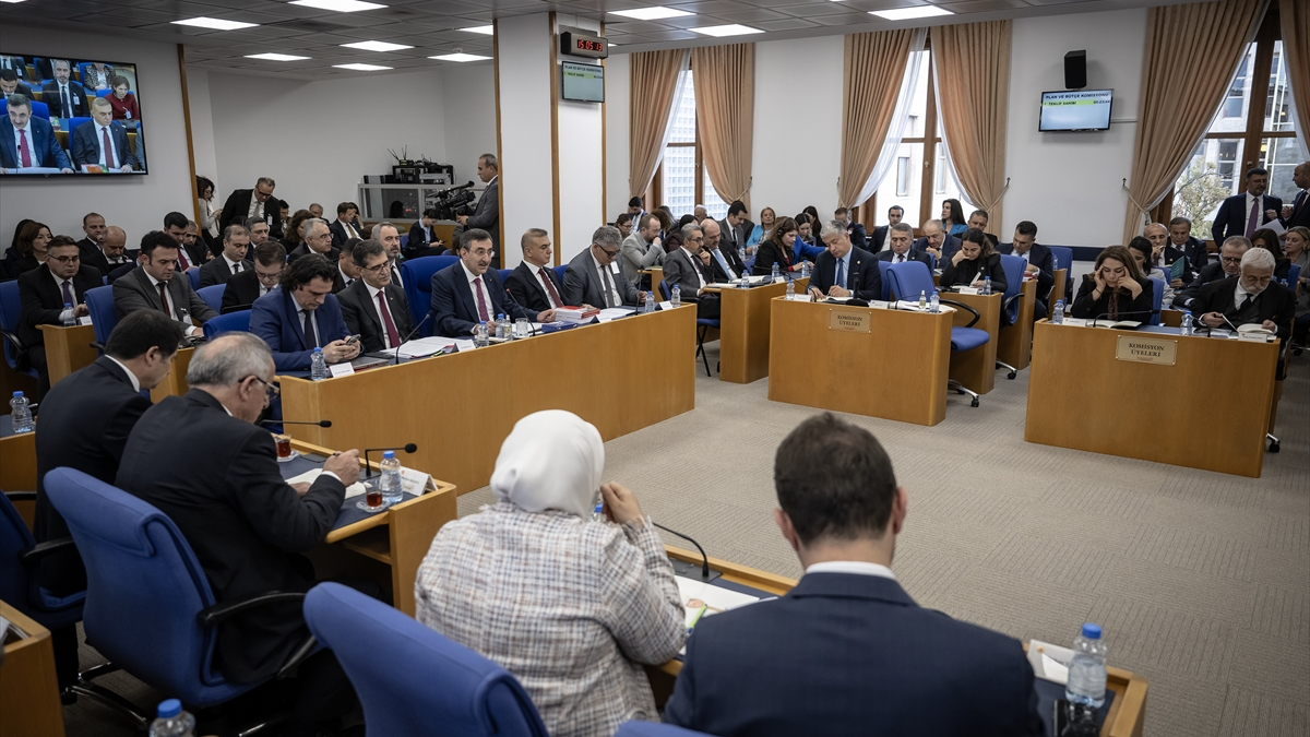 2026 yili butcesi tbmm plan ve butce komisyonunda DnrVXn77.jpg
