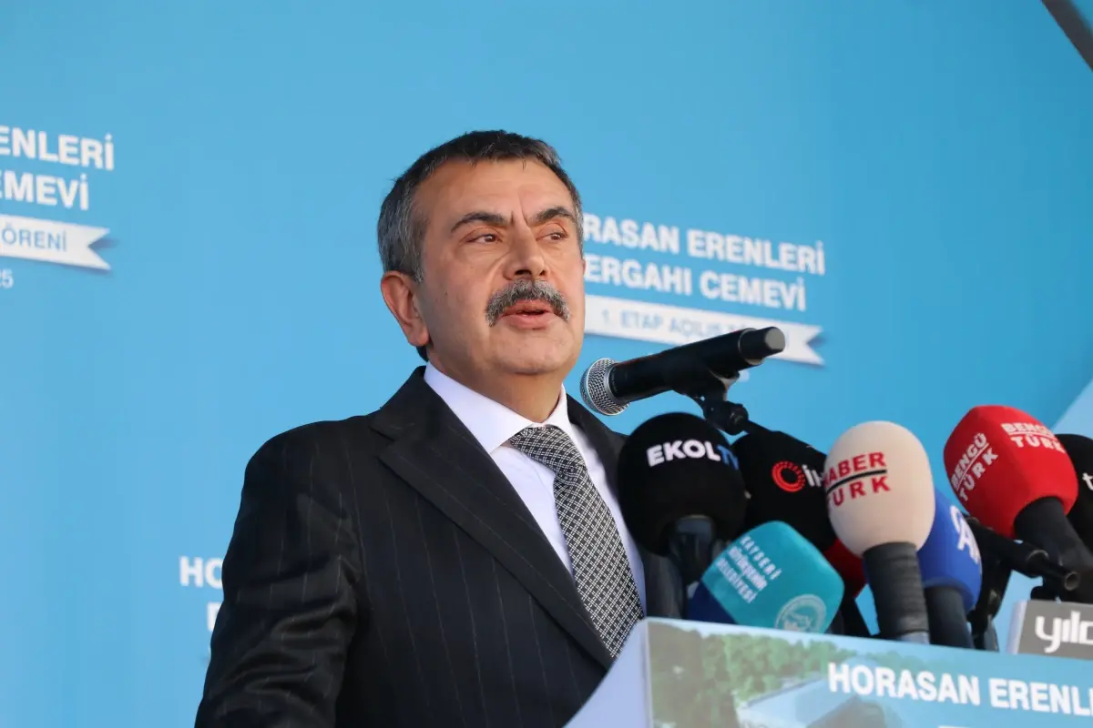 bakan tekin bahceli milli birlik ve beraberligimizin bir sigortasi Xv6vsF7x