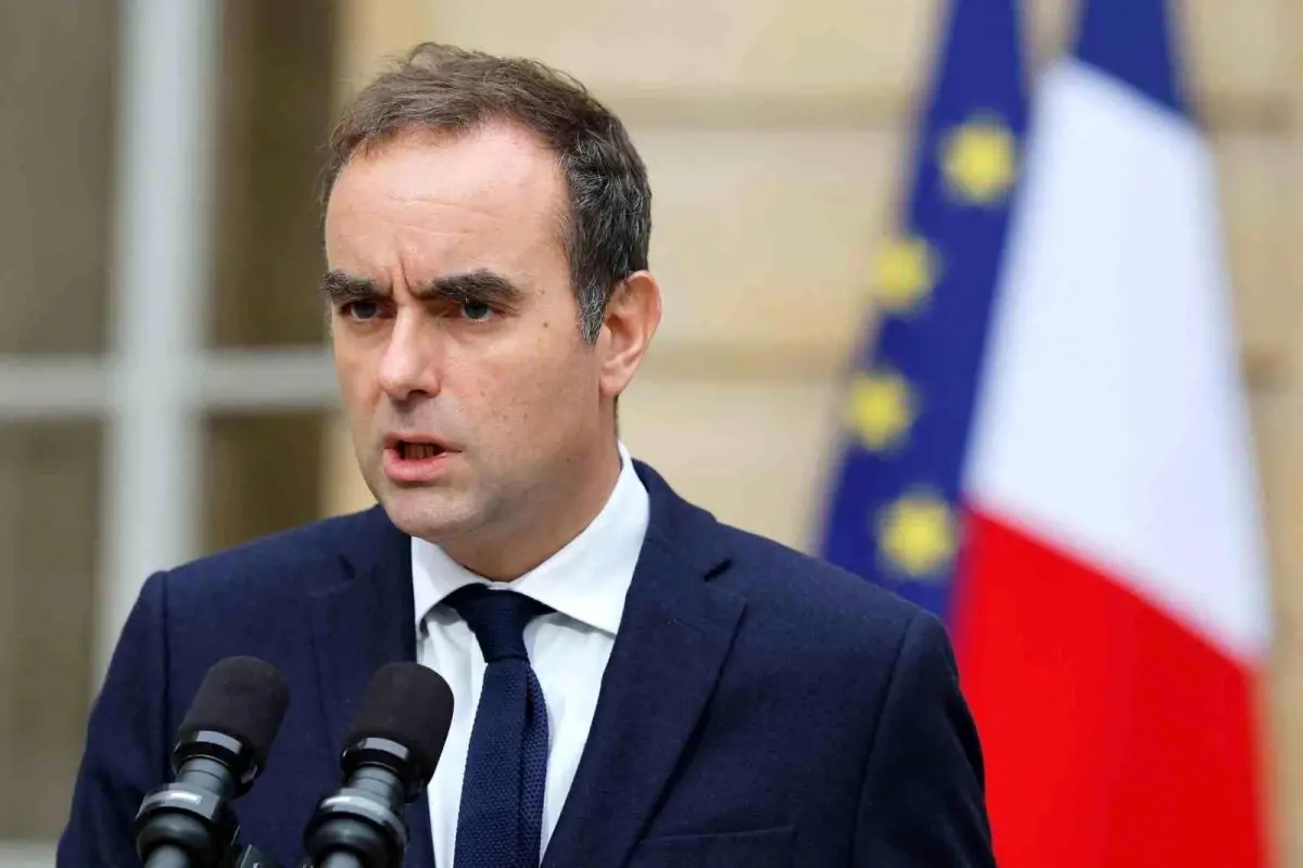 fransada yeni siyasi kriz macron lecornuyu yeniden basbakan secti em9bR17i