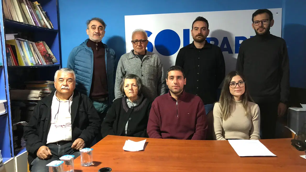 sol parti eskisehirden cagri beylikovayi emperyalistlere teslim etmeyecegiz fIWVt9T5.jpg