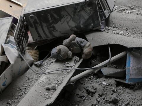 İran’da ABD ve İsrail’in Saldırıları Sonucu 82 Binden Fazla Sivil Yapı Etkilendi