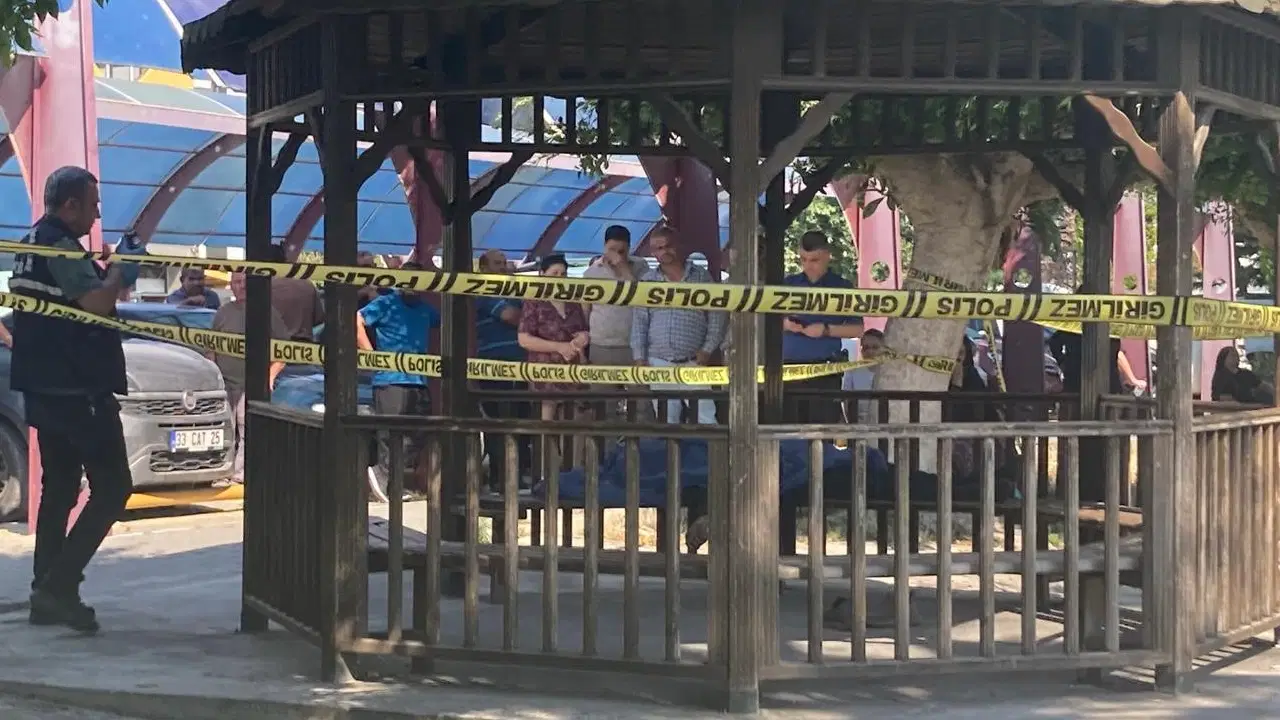 Mersin’de şüpheli ölüm: Parkta cansız bedeni bulundu